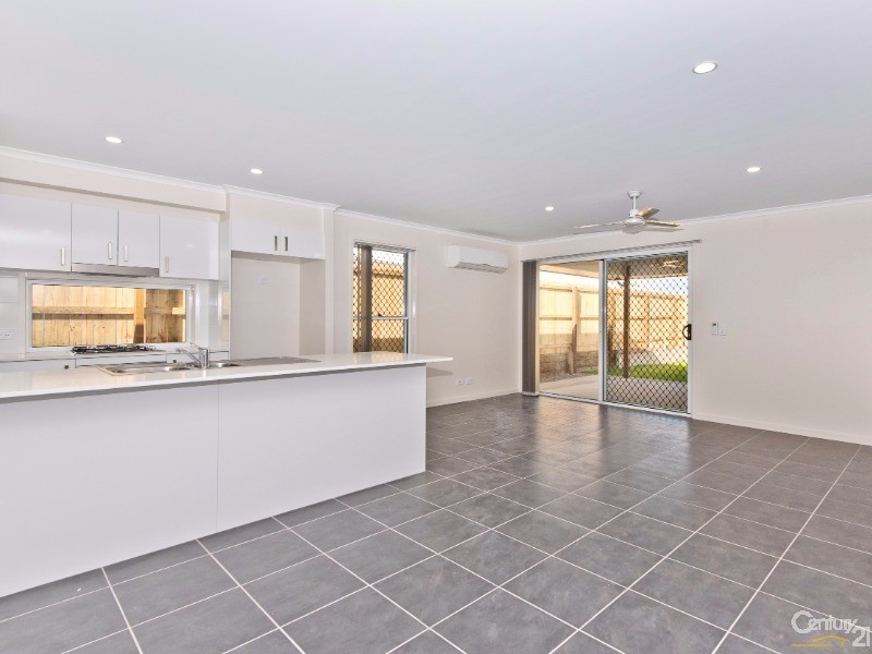 17 Saracen Street, Warner QLD 4500