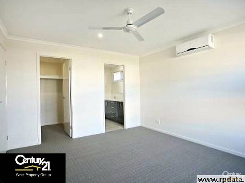 42 Caspian Parade, Warner QLD 4500