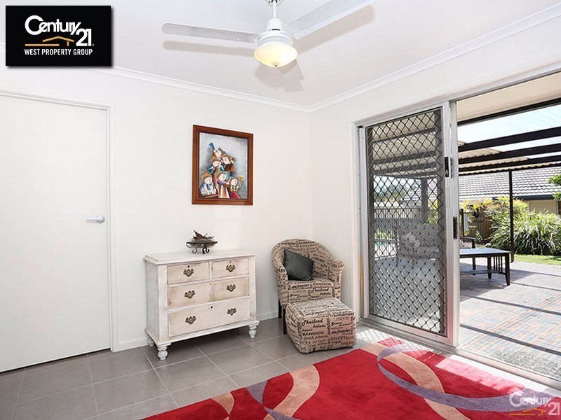 14 Octavius Drive, Kallangur QLD 4503