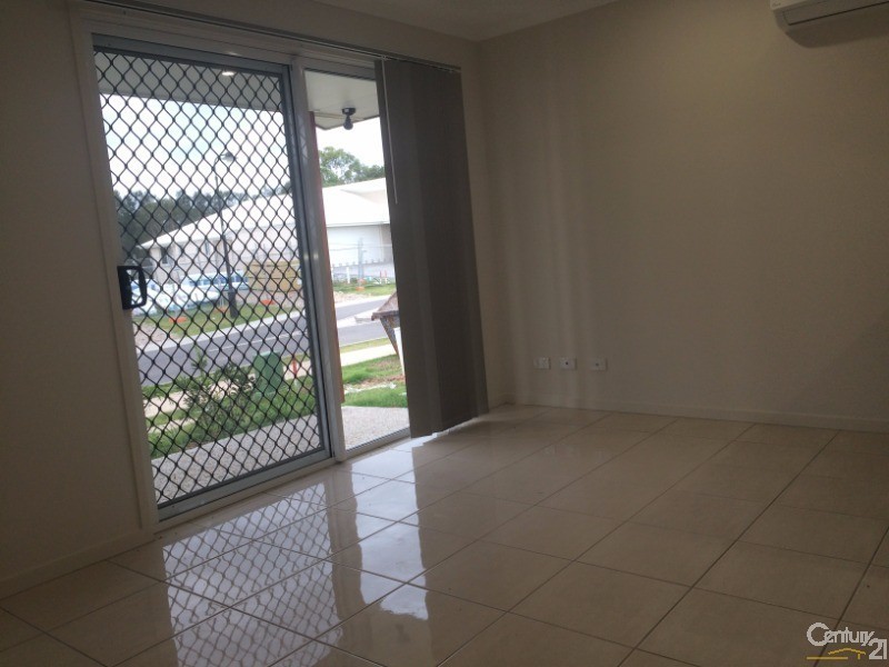 2/40 Mint Crescent, Griffin QLD 4503