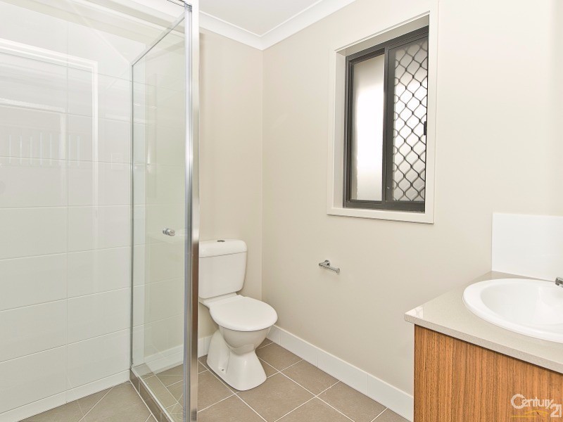 40 Cowen Terrace, North Lakes QLD 4509