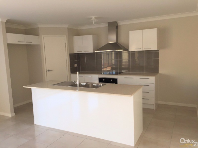 14 Saracen Street, Warner QLD 4500