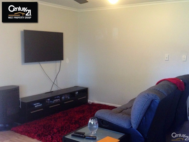 2/40 Leis Parade, Lawnton QLD 4501