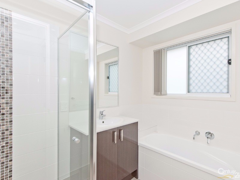 86 Fern Parade, Griffin QLD 4503