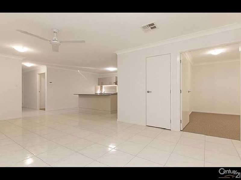 29 Cootharaba Crescent, Warner QLD 4500