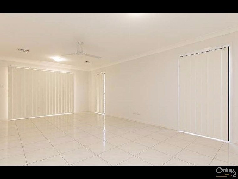 29 Cootharaba Crescent, Warner QLD 4500