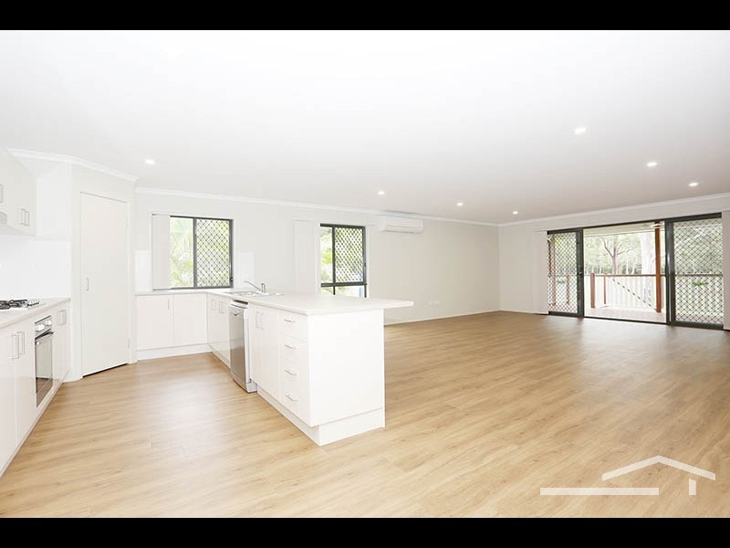 1/31 Valiant Crescent, Strathpine QLD 4500