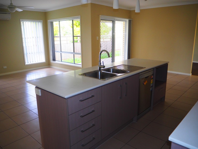 99 Brisbane Road, Warner QLD 4500