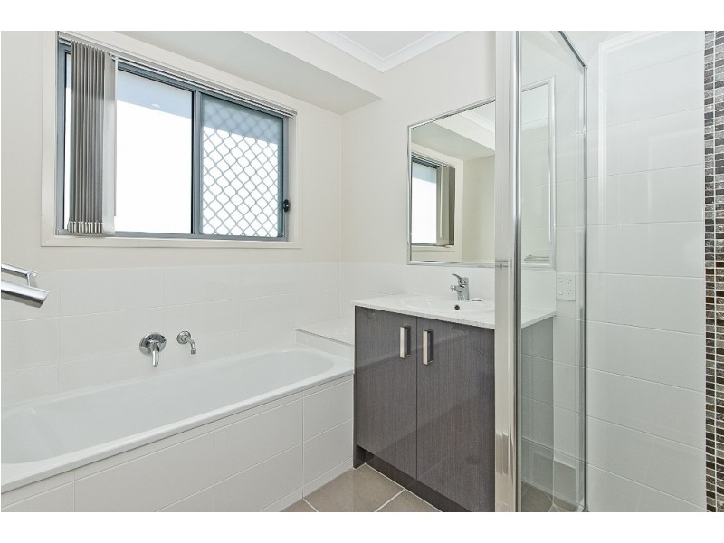 6 Finch Close, Dakabin QLD 4503