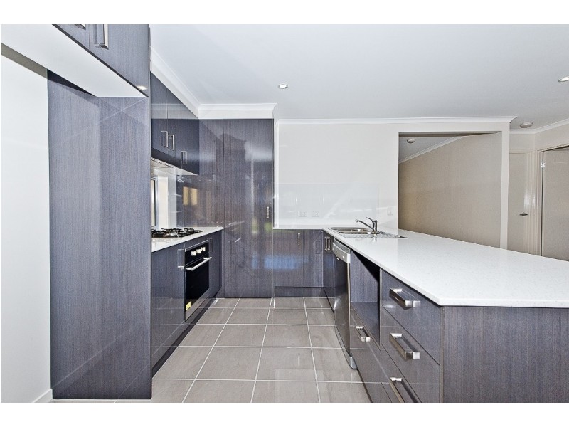 6 Finch Close, Dakabin QLD 4503