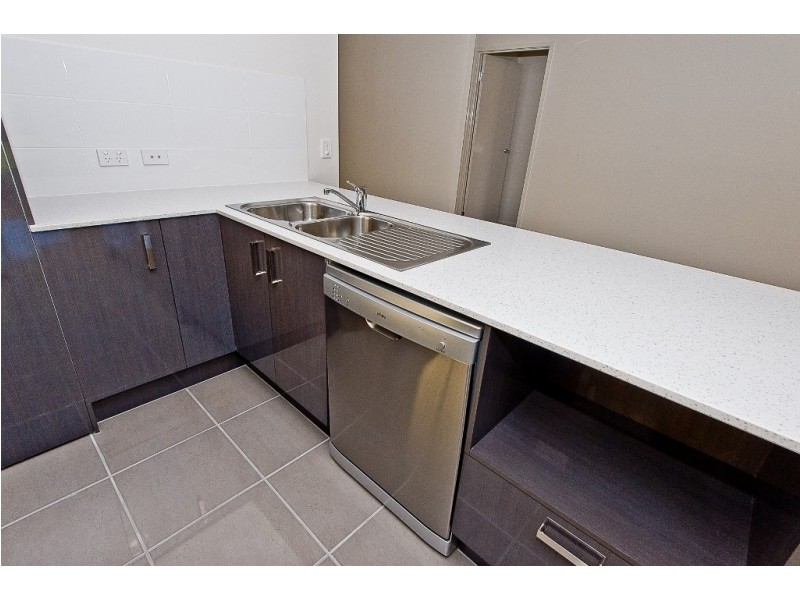 6 Finch Close, Dakabin QLD 4503