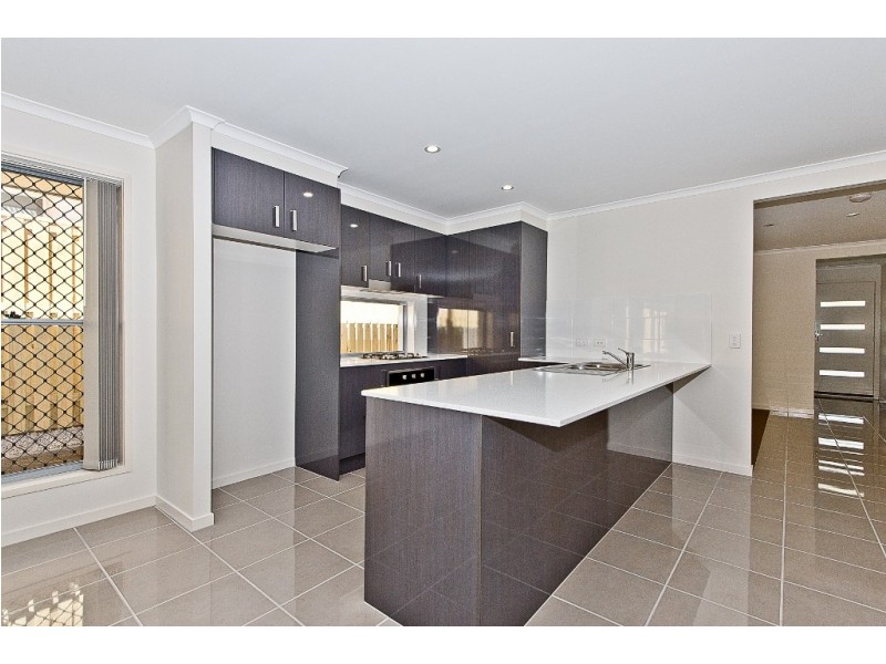 6 Finch Close, Dakabin QLD 4503