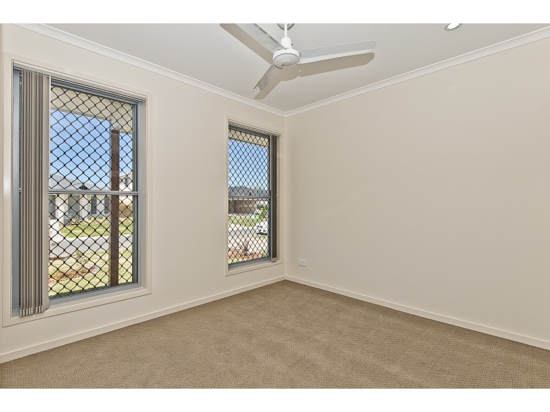 8 Mannikin Street, Griffin QLD 4503
