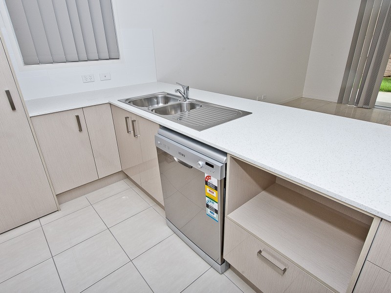 20 McKenzie Place, Warner QLD 4500