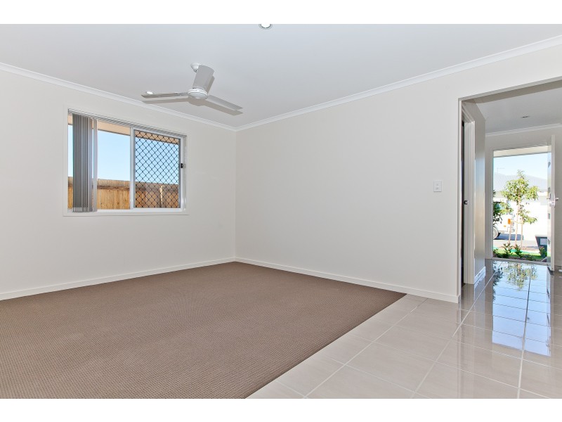 39 Apple Circuit, Griffin QLD 4503