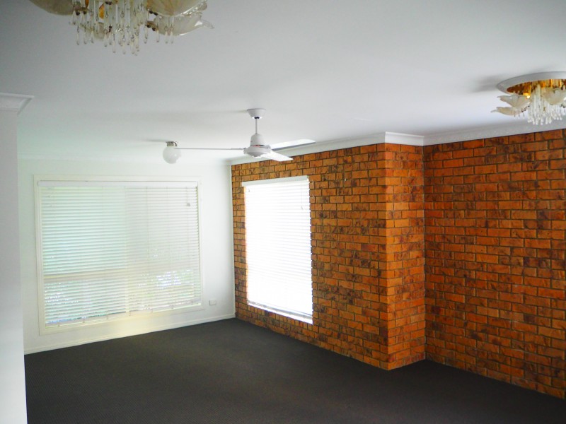 6 Vaucluse Crescent, Petrie QLD 4502