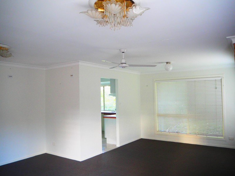 6 Vaucluse Crescent, Petrie QLD 4502