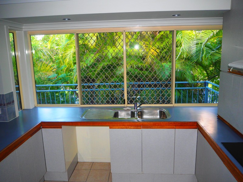 6 Vaucluse Crescent, Petrie QLD 4502