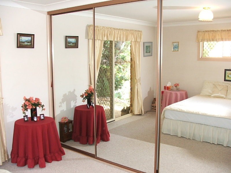 6 Vaucluse Crescent, Petrie QLD 4502