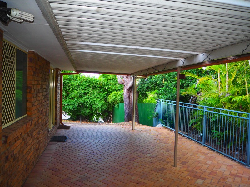 6 Vaucluse Crescent, Petrie QLD 4502