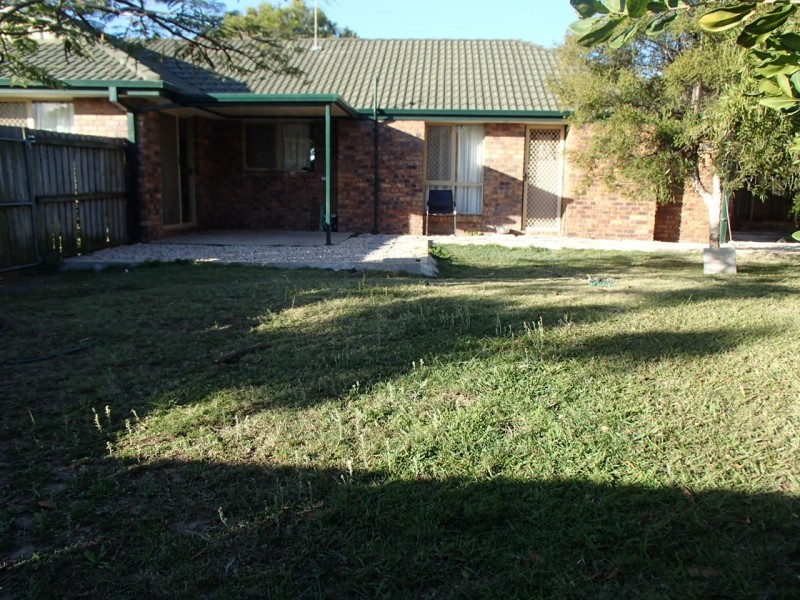 2 Blue Mountain Crescent, Warner QLD 4500