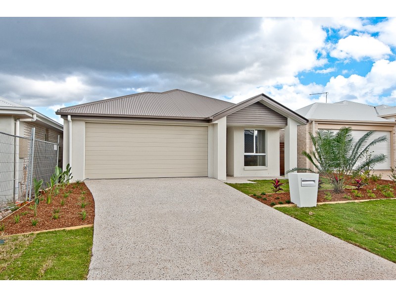 38  Cootharaba Crescent, Warner QLD 4500