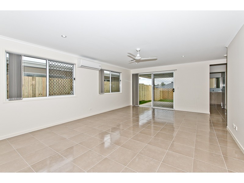 38  Cootharaba Crescent, Warner QLD 4500