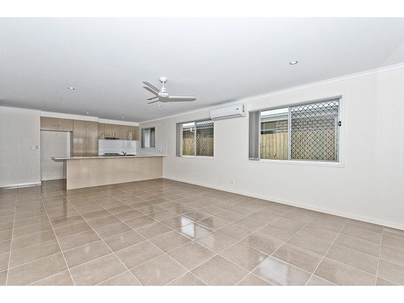 38  Cootharaba Crescent, Warner QLD 4500