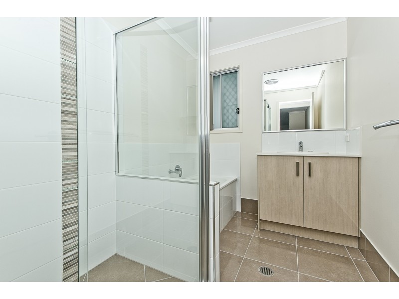 38  Cootharaba Crescent, Warner QLD 4500
