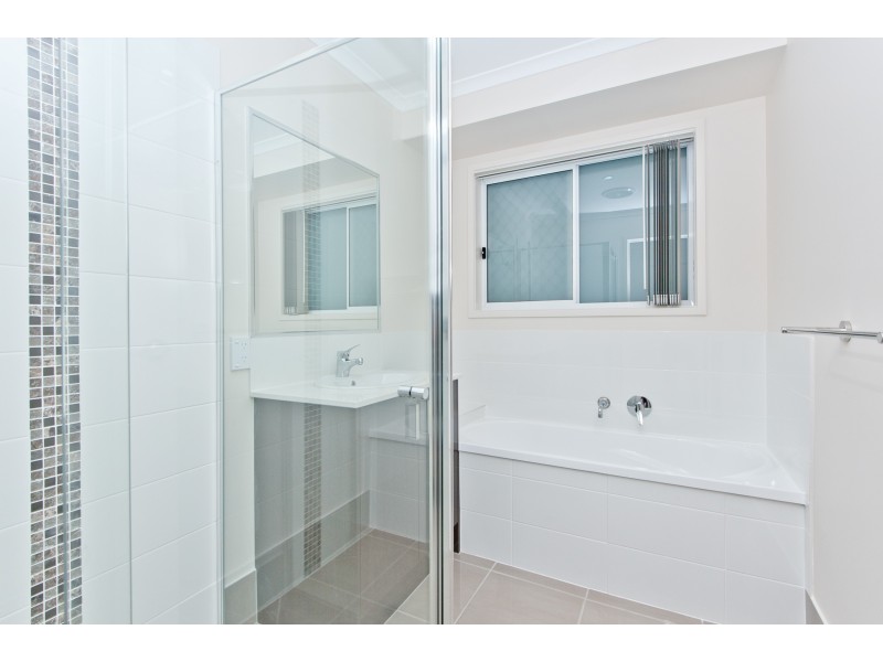 21 Lemongrass Circuit, Griffin QLD 4503