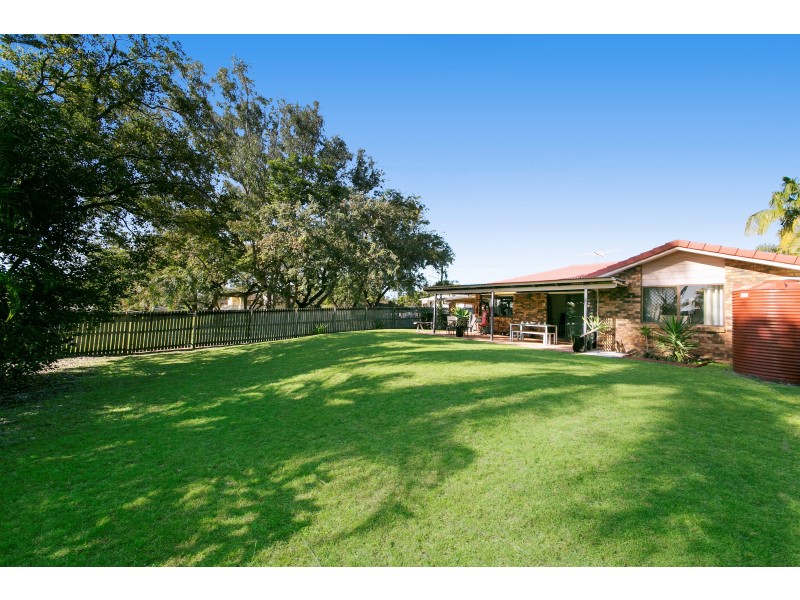 14 Willow Street, Albany Creek QLD 4035