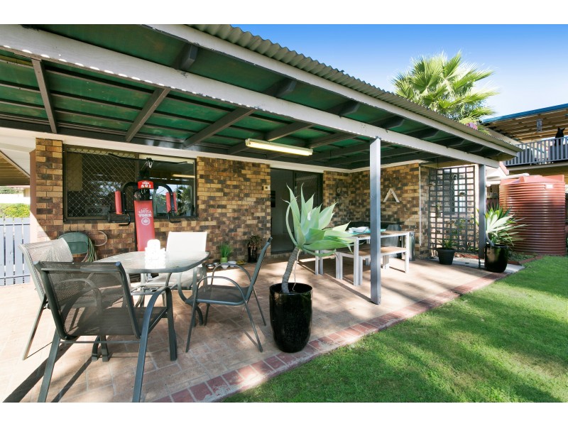 14 Willow Street, Albany Creek QLD 4035