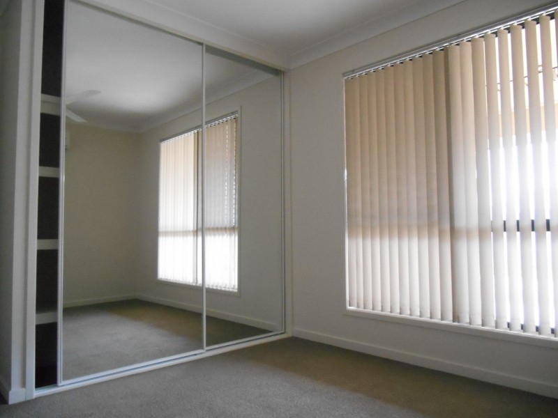 15 Tenzing Court, Warner QLD 4500