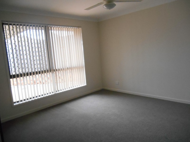 15 Tenzing Court, Warner QLD 4500