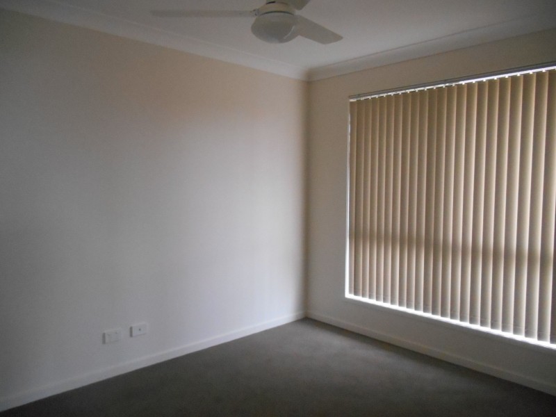 15 Tenzing Court, Warner QLD 4500