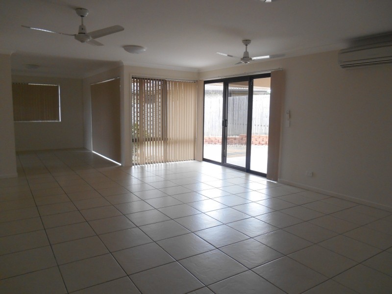 15 Tenzing Court, Warner QLD 4500