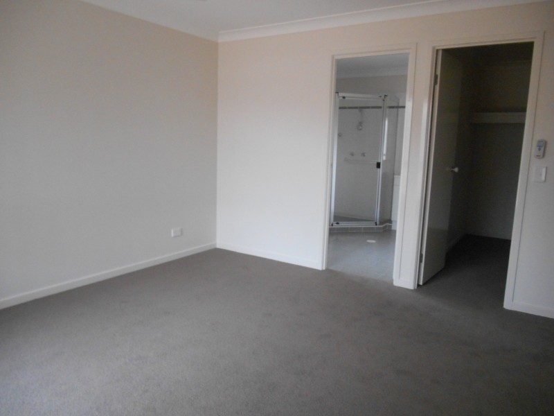 15 Tenzing Court, Warner QLD 4500