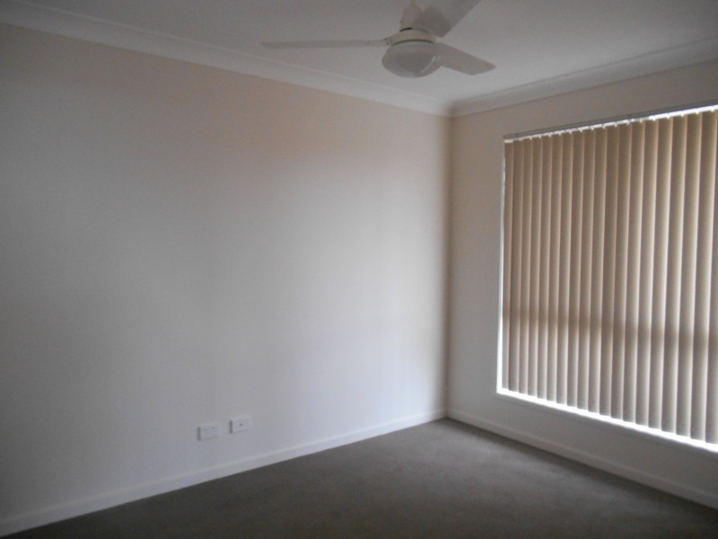 15 Tenzing Court, Warner QLD 4500