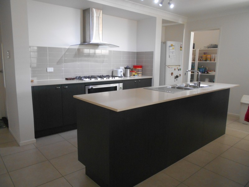 45 Cootharaba Crescent, Warner QLD 4500