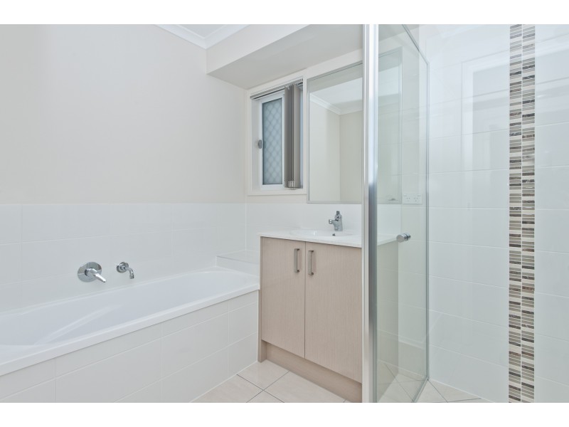 24 Mint Crescent, Griffin QLD 4503