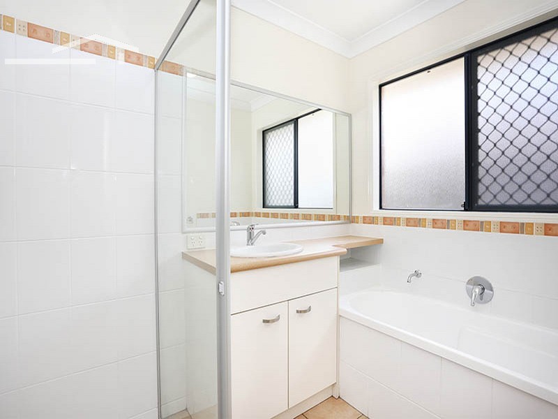 18 Silverash Court, Warner QLD 4500