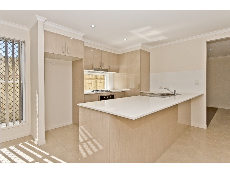 62 Cootharaba Crescent, Warner QLD 4500