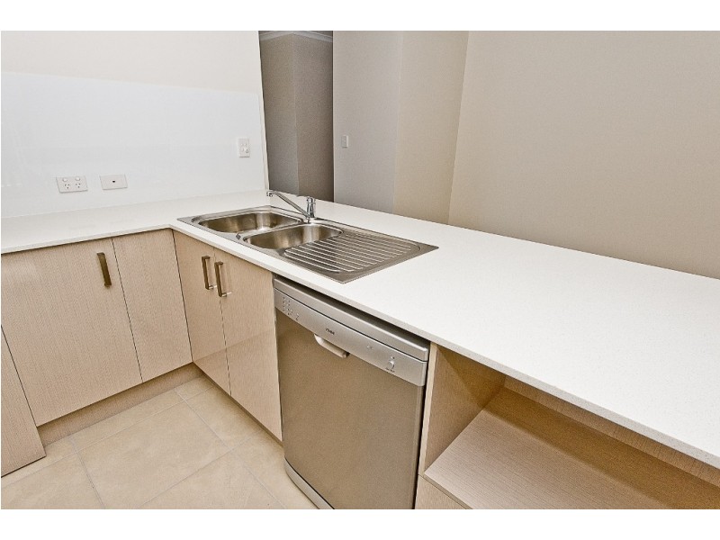 62 Cootharaba Crescent, Warner QLD 4500