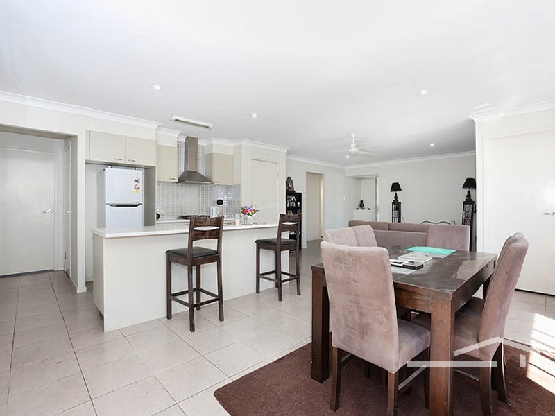 6 Shimao Crescent, North Lakes QLD 4509