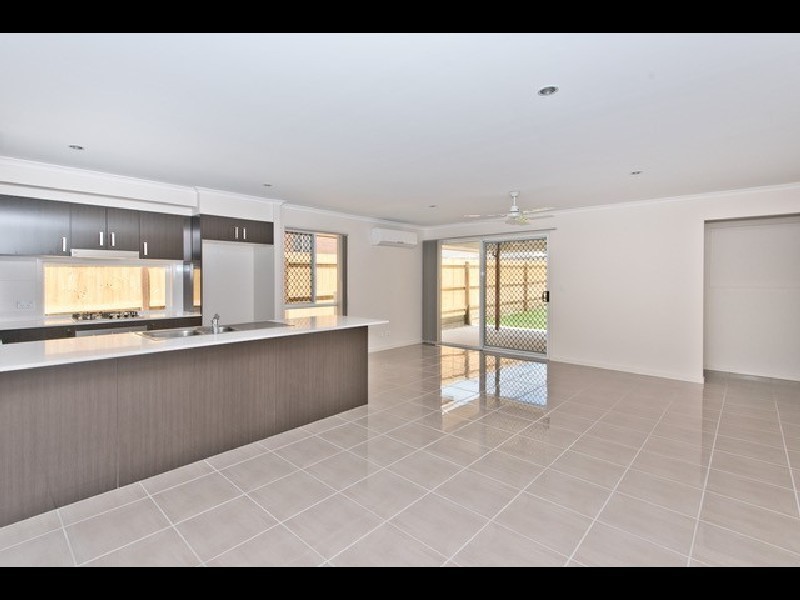 8 Cayenne Street, Griffin QLD 4503