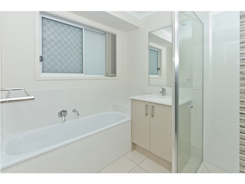 35 Champion Crescent, Griffin QLD 4503