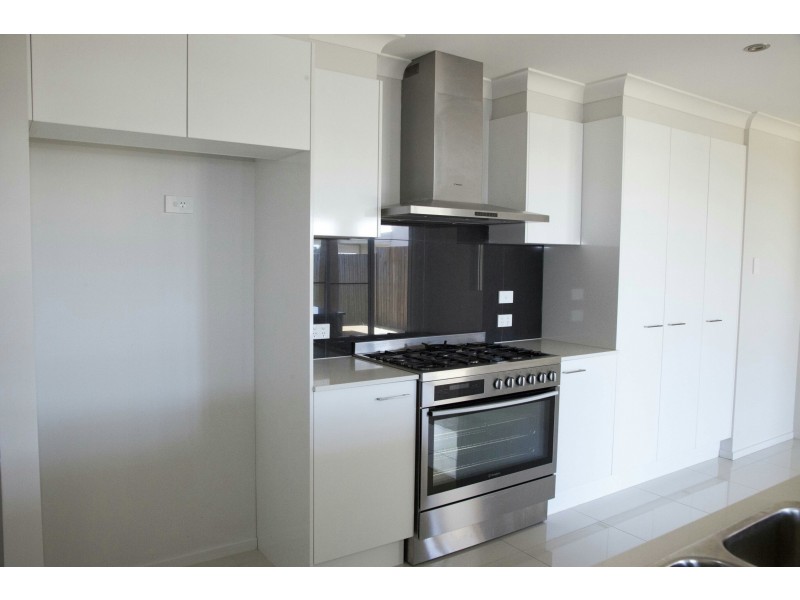 38  Comet Circuit, Warner QLD 4500