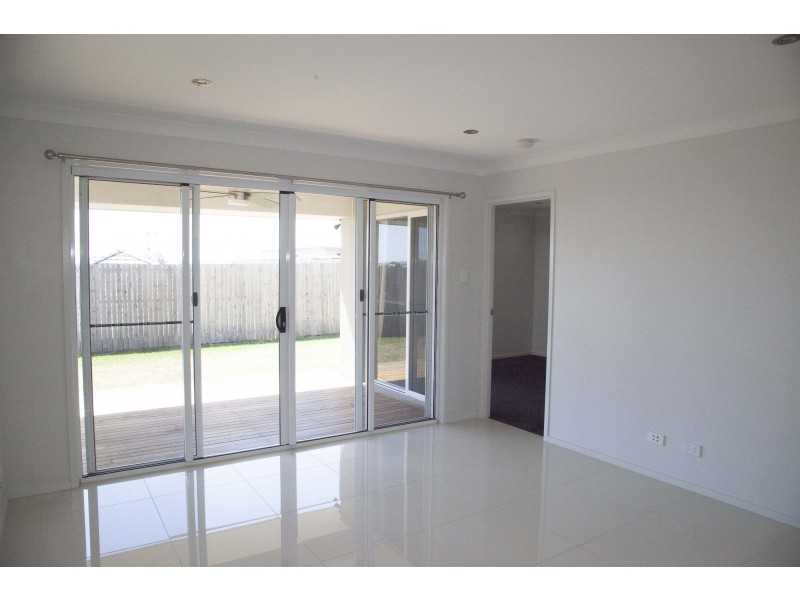 38  Comet Circuit, Warner QLD 4500