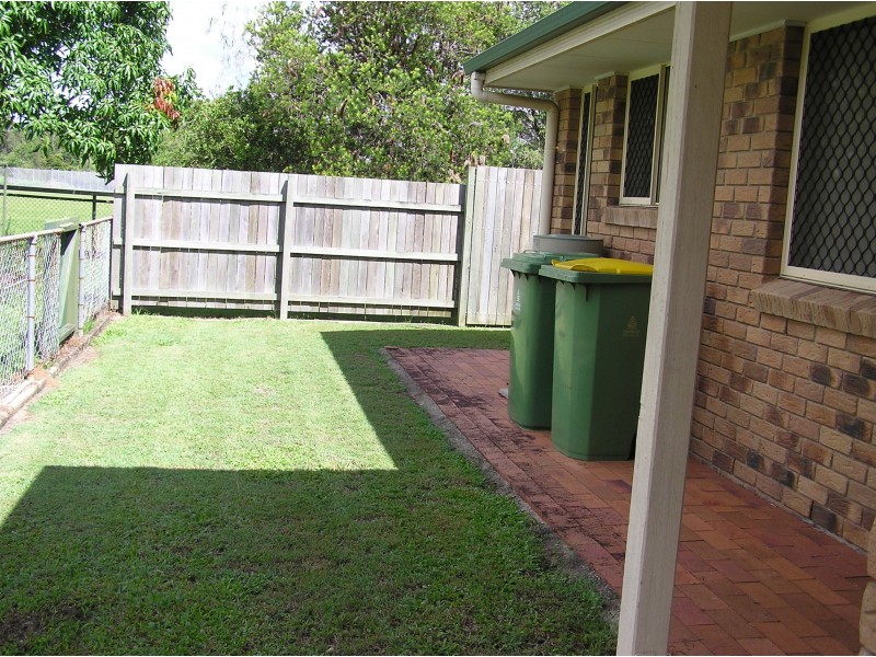 2  61 Spitfire Avenue, Strathpine QLD 4500