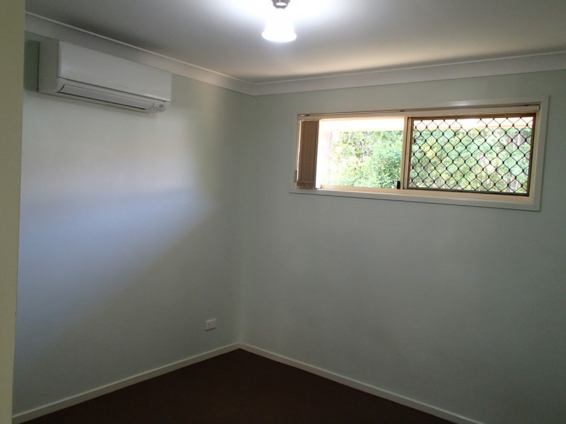 2  61 Spitfire Avenue, Strathpine QLD 4500